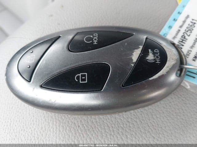 2025 HYUNDAI ELANTRA LIMITED 11