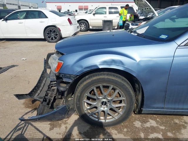 2011 CHRYSLER 300 LIMITED 6
