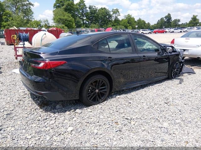 2026 TOYOTA CAMRY SE 4