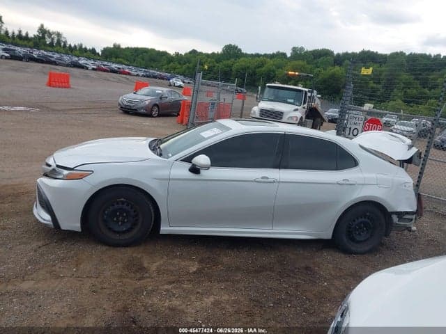 2022 TOYOTA CAMRY XSE HYBRID 14