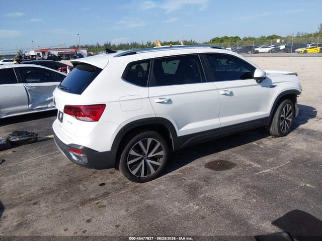 2024 VOLKSWAGEN TAOS 1.5T SE 4