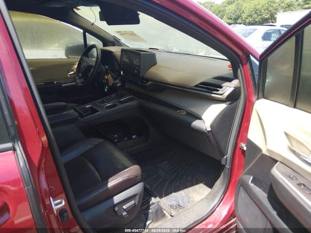 2021 TOYOTA SIENNA PLATINUM 5