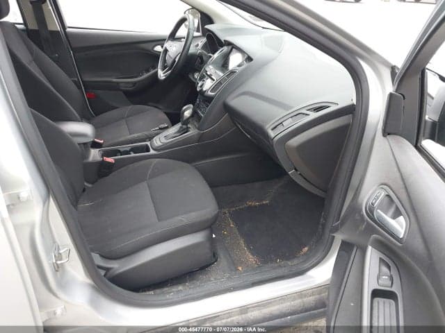 2017 FORD FOCUS SEL 5