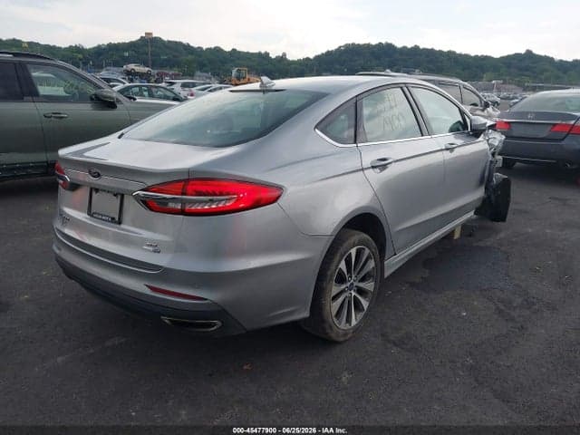 2020 FORD FUSION SE 4