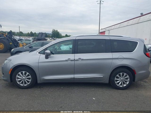 2018 CHRYSLER PACIFICA TOURING L 14