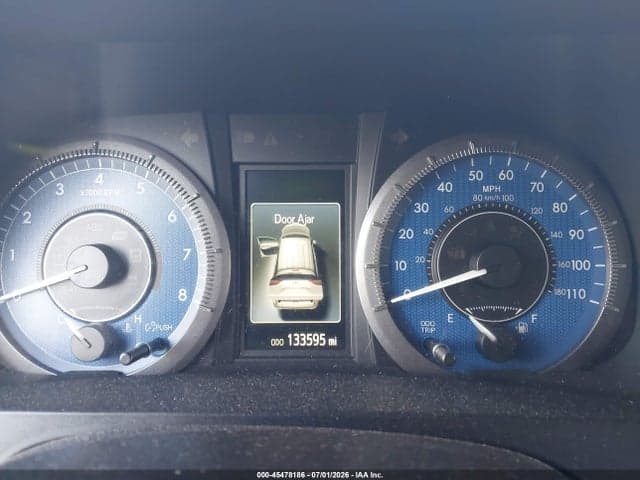 2017 TOYOTA SIENNA XLE 8 PASSENGER 7