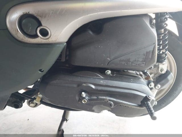 2023 HONDA NCW50 9