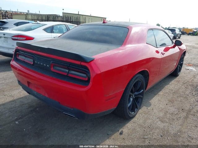 2018 DODGE CHALLENGER SXT 4