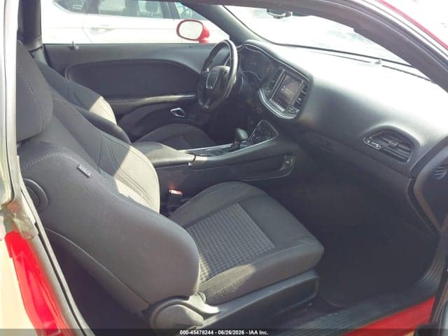 2018 DODGE CHALLENGER SXT 5