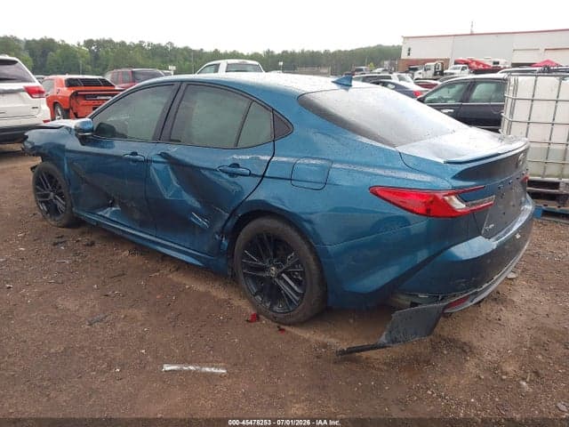 2025 TOYOTA CAMRY SE 3