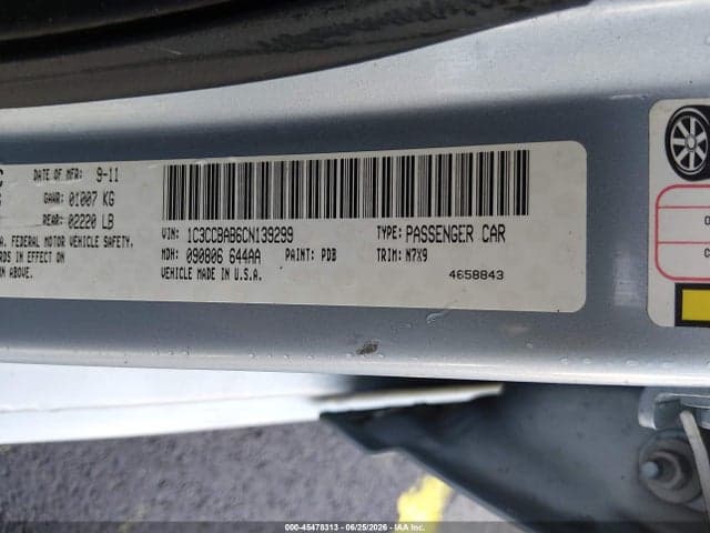 2012 CHRYSLER 200 LX 9