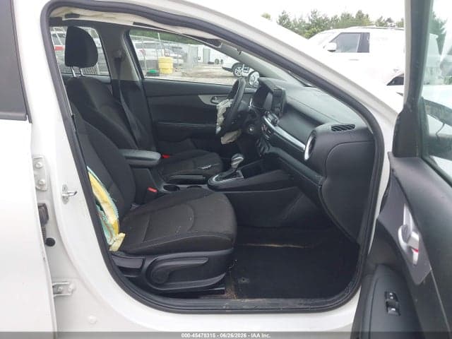 2024 KIA FORTE LXS 5