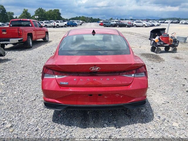 2023 HYUNDAI ELANTRA SE 16