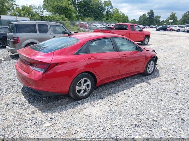 2023 HYUNDAI ELANTRA SE 4