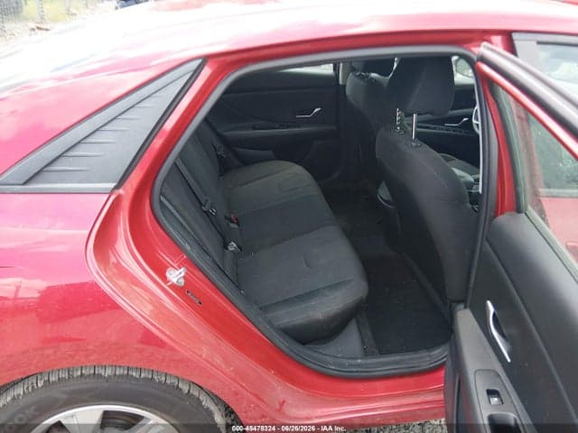 2023 HYUNDAI ELANTRA SE 8