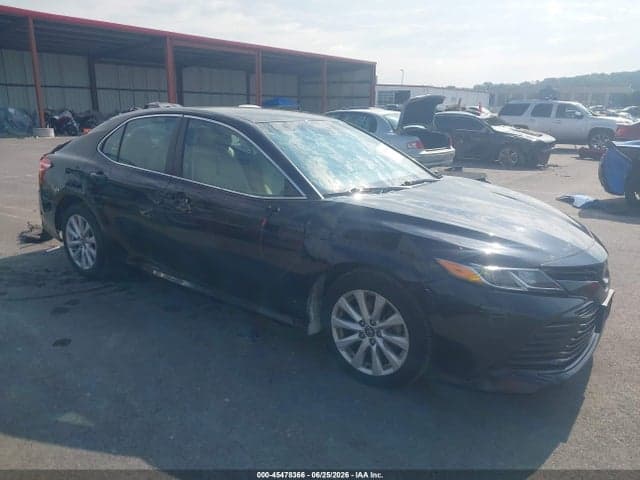 2020 TOYOTA CAMRY LE 1