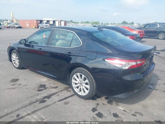 2020 TOYOTA CAMRY LE 3