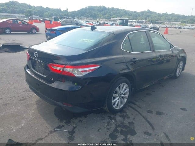 2020 TOYOTA CAMRY LE 4