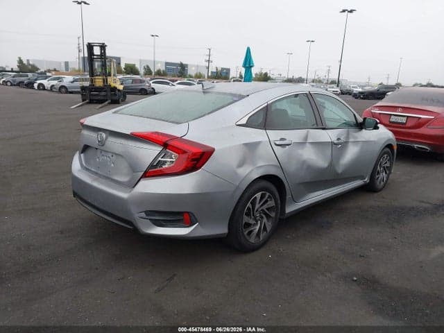 2017 HONDA CIVIC EX 4