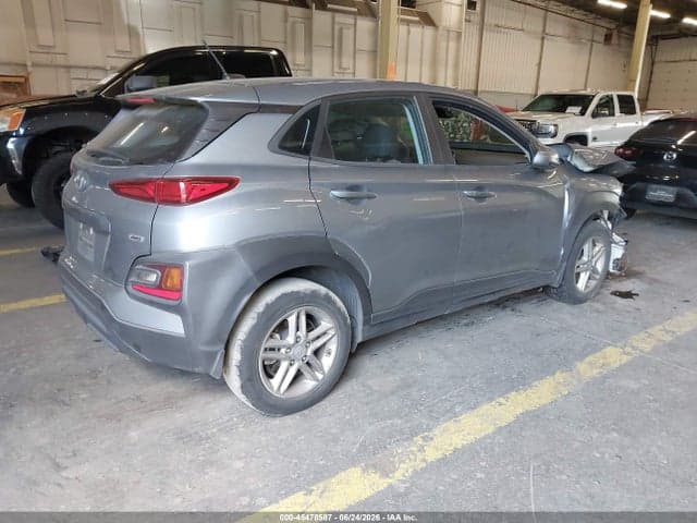 2021 HYUNDAI KONA SE 4