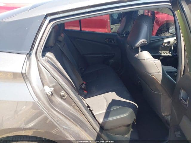 2021 TOYOTA PRIUS XLE 8