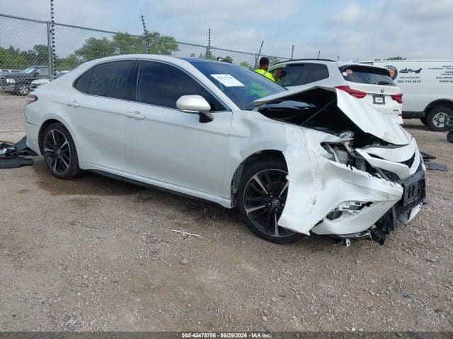 2020 TOYOTA CAMRY XSE - 1