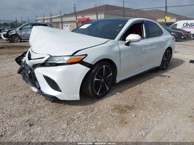 2020 TOYOTA CAMRY XSE 2