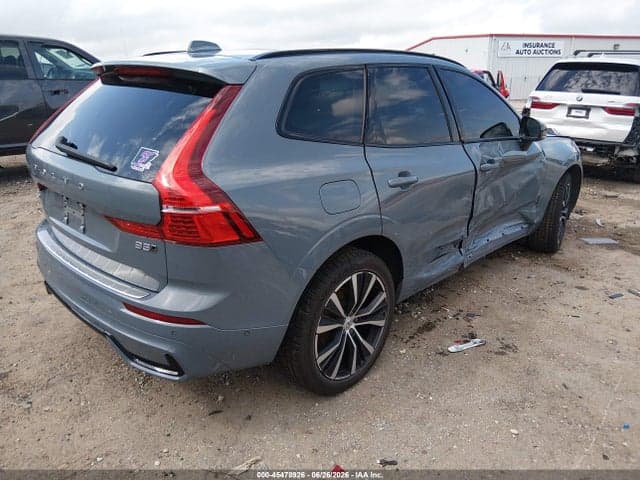2024 VOLVO XC60 B5 PLUS DARK THEME 4