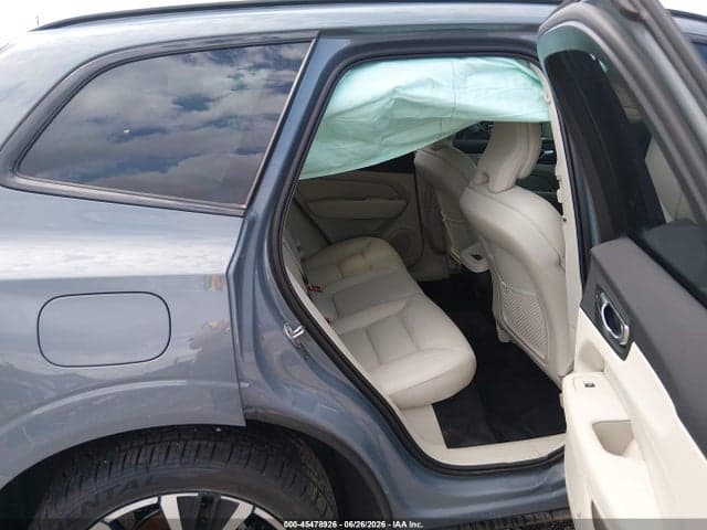 2024 VOLVO XC60 B5 PLUS DARK THEME 8