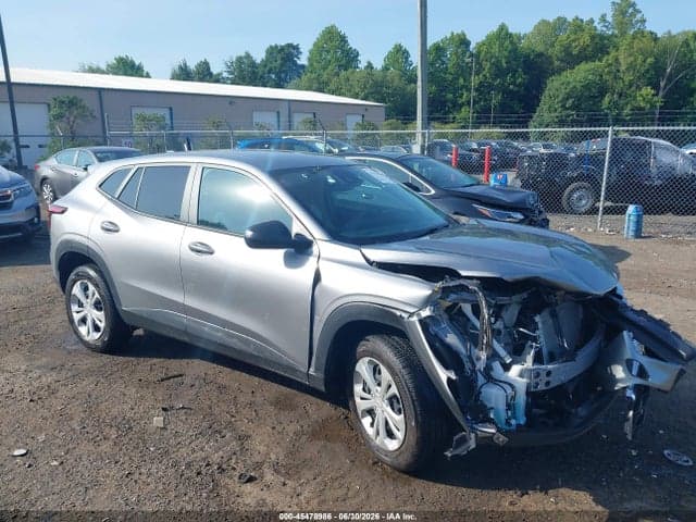 2025 CHEVROLET TRAX FWD LS - 1
