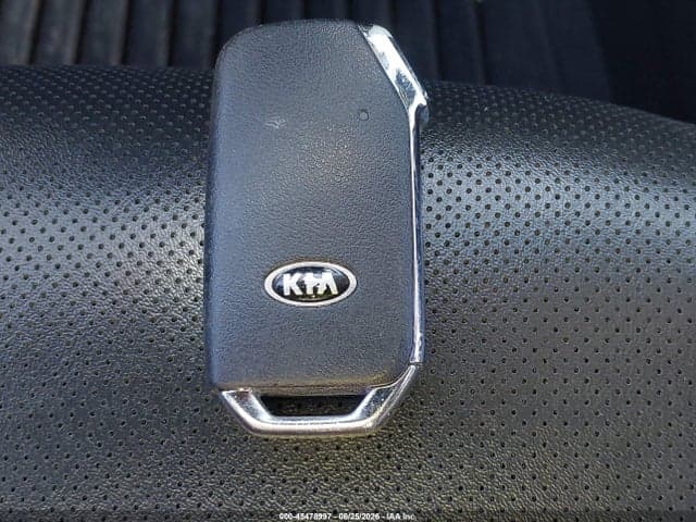 2020 KIA TELLURIDE S 11
