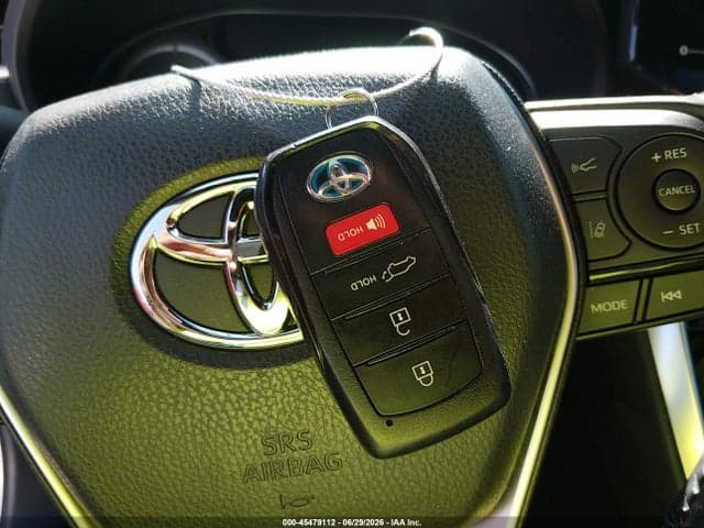 2021 TOYOTA VENZA XLE 11