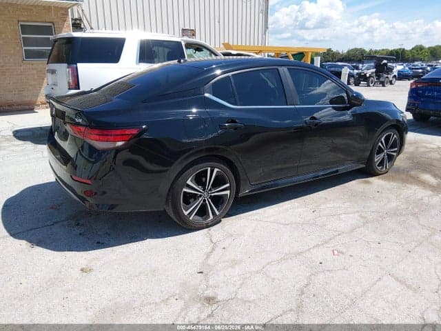 2022 NISSAN SENTRA SR XTRONIC CVT 4