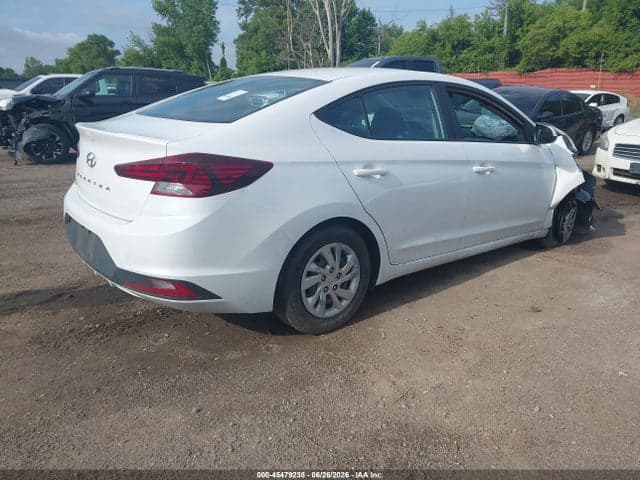 2020 HYUNDAI ELANTRA SE 4
