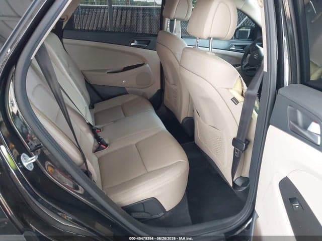 2017 HYUNDAI TUCSON LIMITED 8
