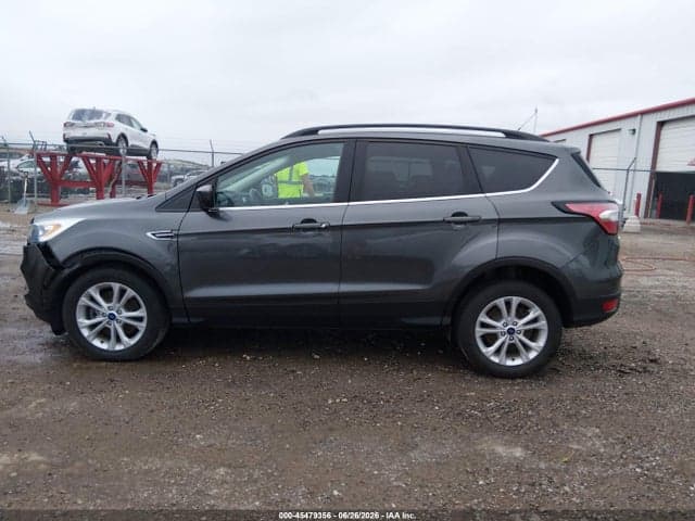 2017 FORD ESCAPE SE 14
