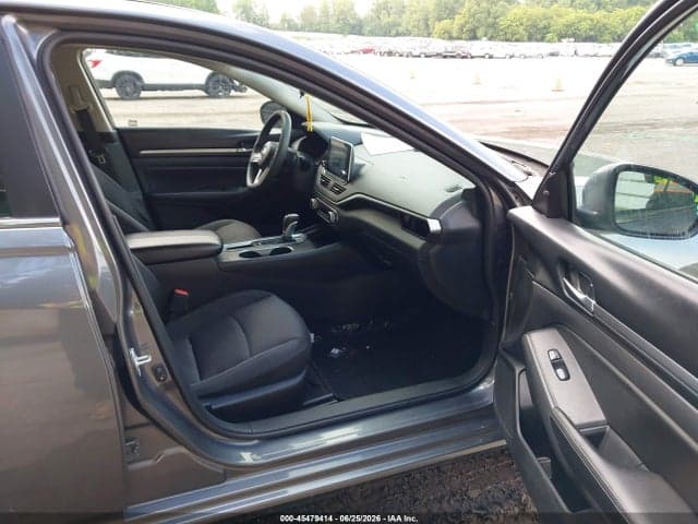2022 NISSAN ALTIMA SV FWD 5