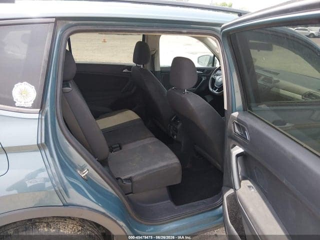 2019 VOLKSWAGEN TIGUAN 2.0T S 8