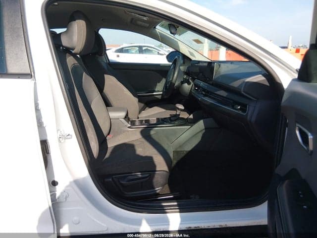 2025 KIA K4 LX 5