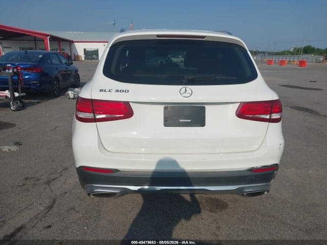 2017 MERCEDES-BENZ GLC 300 17