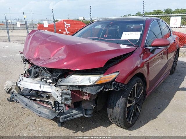 2018 TOYOTA CAMRY XSE 2