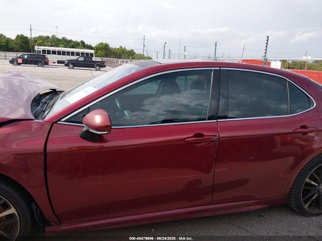 2018 TOYOTA CAMRY XSE 14