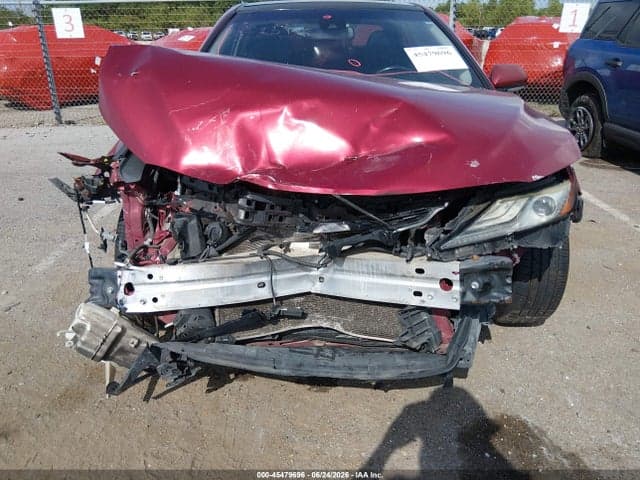2018 TOYOTA CAMRY XSE 6
