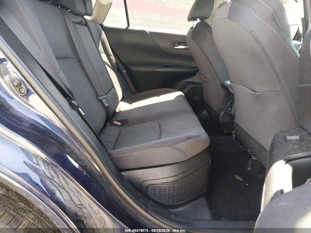 2021 TOYOTA VENZA LE 8