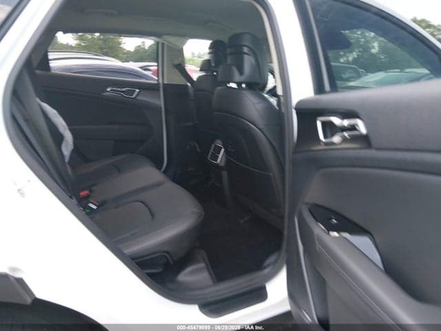 2024 KIA SPORTAGE EX 8