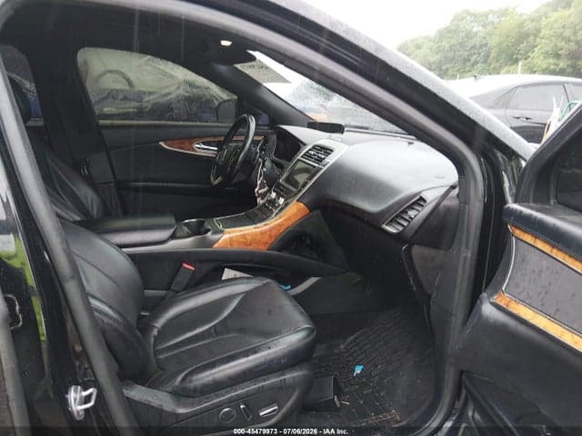 2019 LINCOLN NAUTILUS SELECT 5