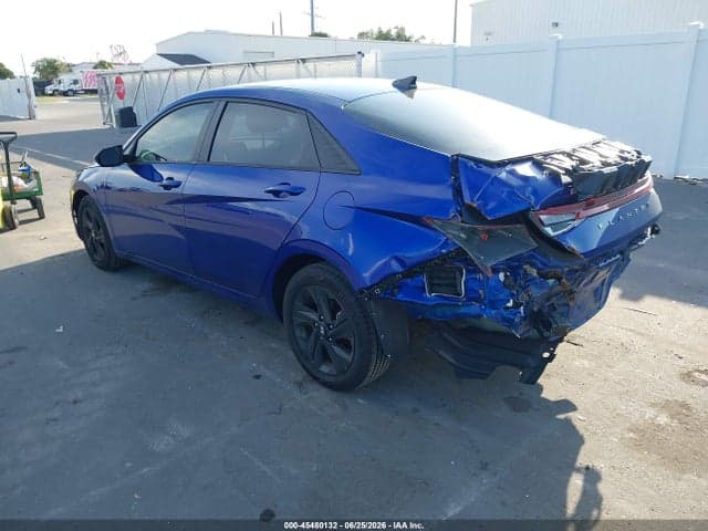 2022 HYUNDAI ELANTRA SEL 3