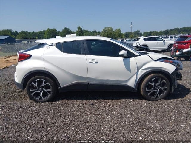 2018 TOYOTA C-HR XLE 14