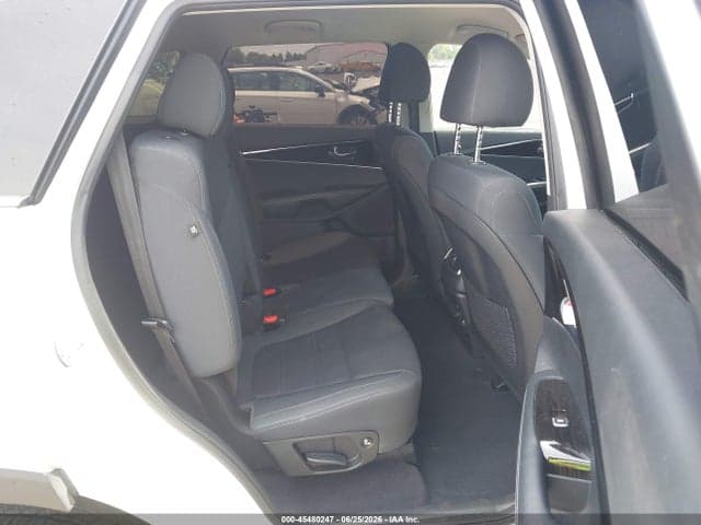 2020 KIA SORENTO 2.4L LX 8