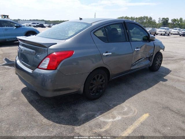2017 NISSAN VERSA 1.6 SV 4